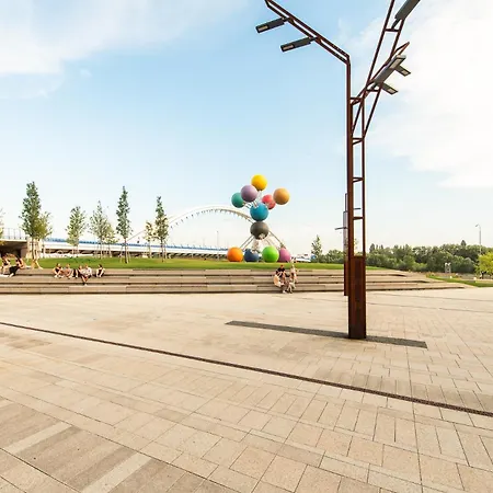 Nikas Eurovea - Free Parking Апартаменты Братислава