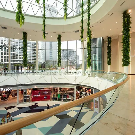 Nikas Eurovea - Free Parking Apartmán