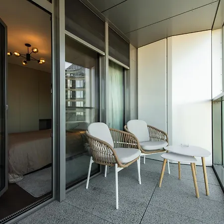 Nikas Eurovea - Free Parking Apartmán