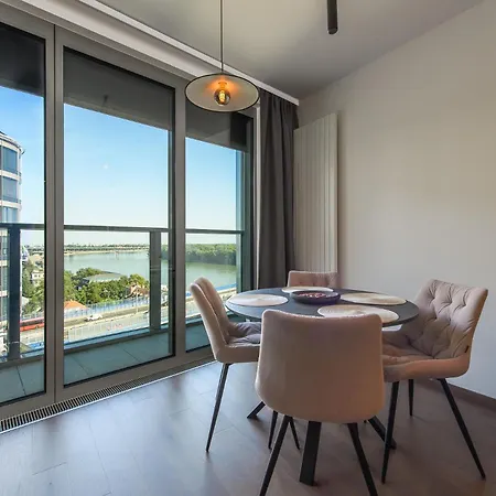 Nikas Eurovea - Free Parking *