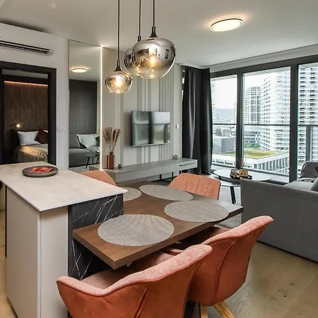 Nikas Eurovea - Free Parking Apartment