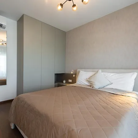 Nikas Eurovea - Free Parking