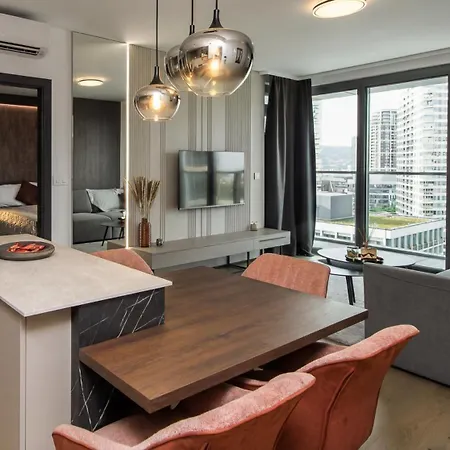 Nikas Eurovea - Free Parking